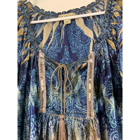 Live And Let Live Velour Peasant Top M EUC 3/4 Sleeve Stretch 8827 Boho Tassle - Picture 3 of 7